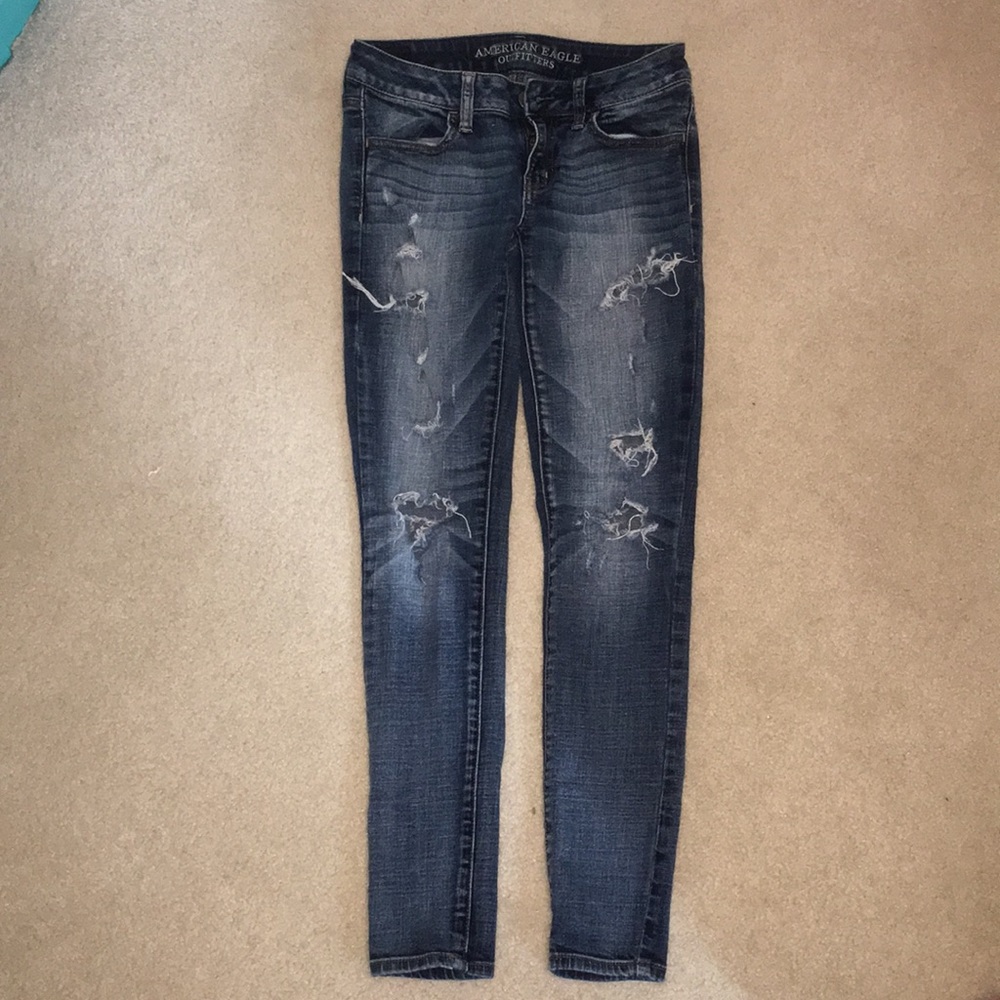 American Eagle distressed jeans